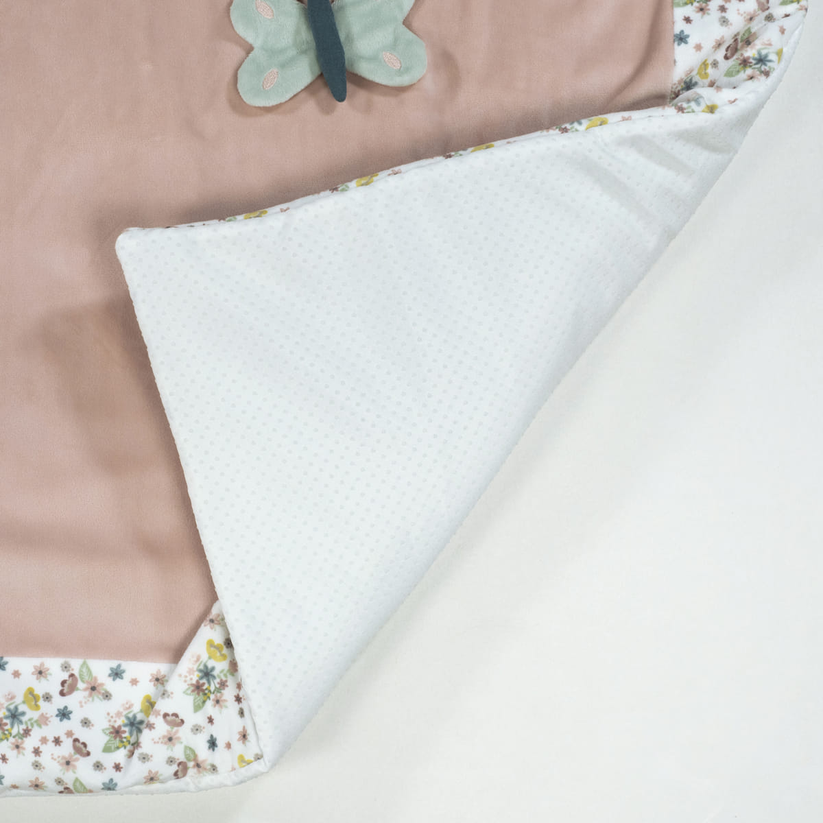 Manta de Atividades Coelho Rosa - Serengueti