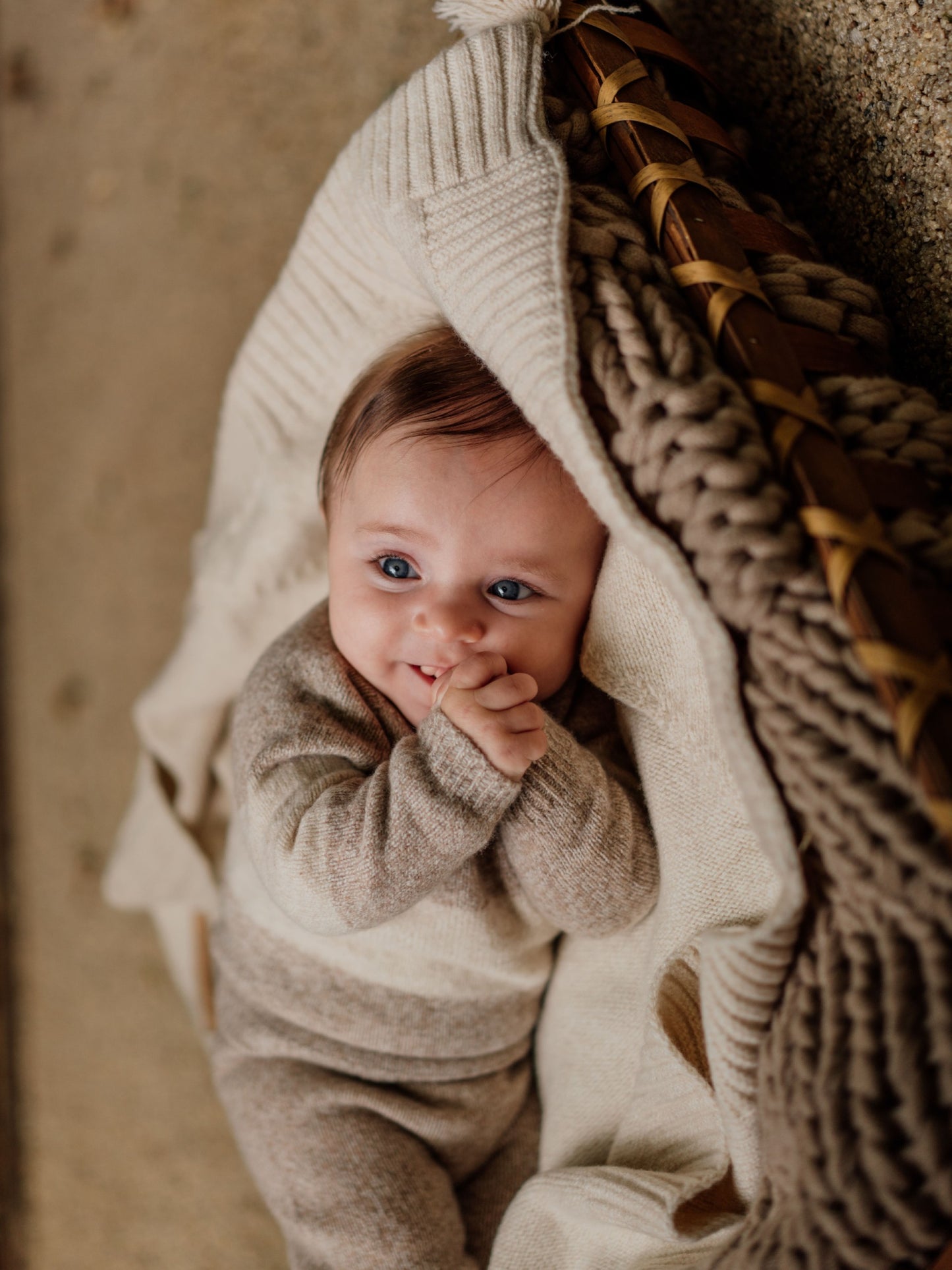 Wedoble - LITTLE TEDDY BEAR
Babygrow com ursinho Tricotado em Lã Merino