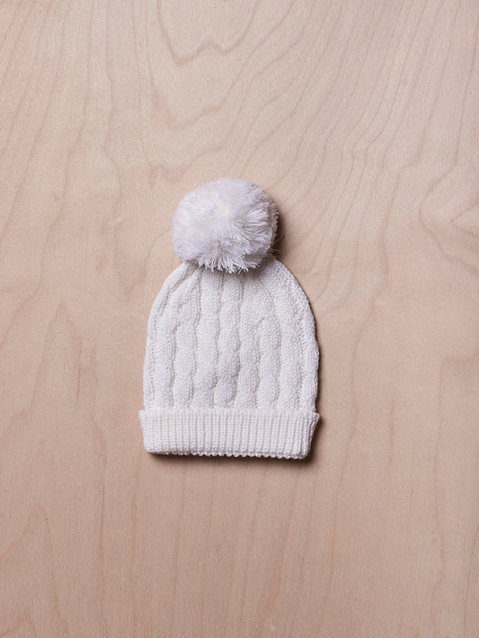Gorro com pompom tricotado em lã - Pérola