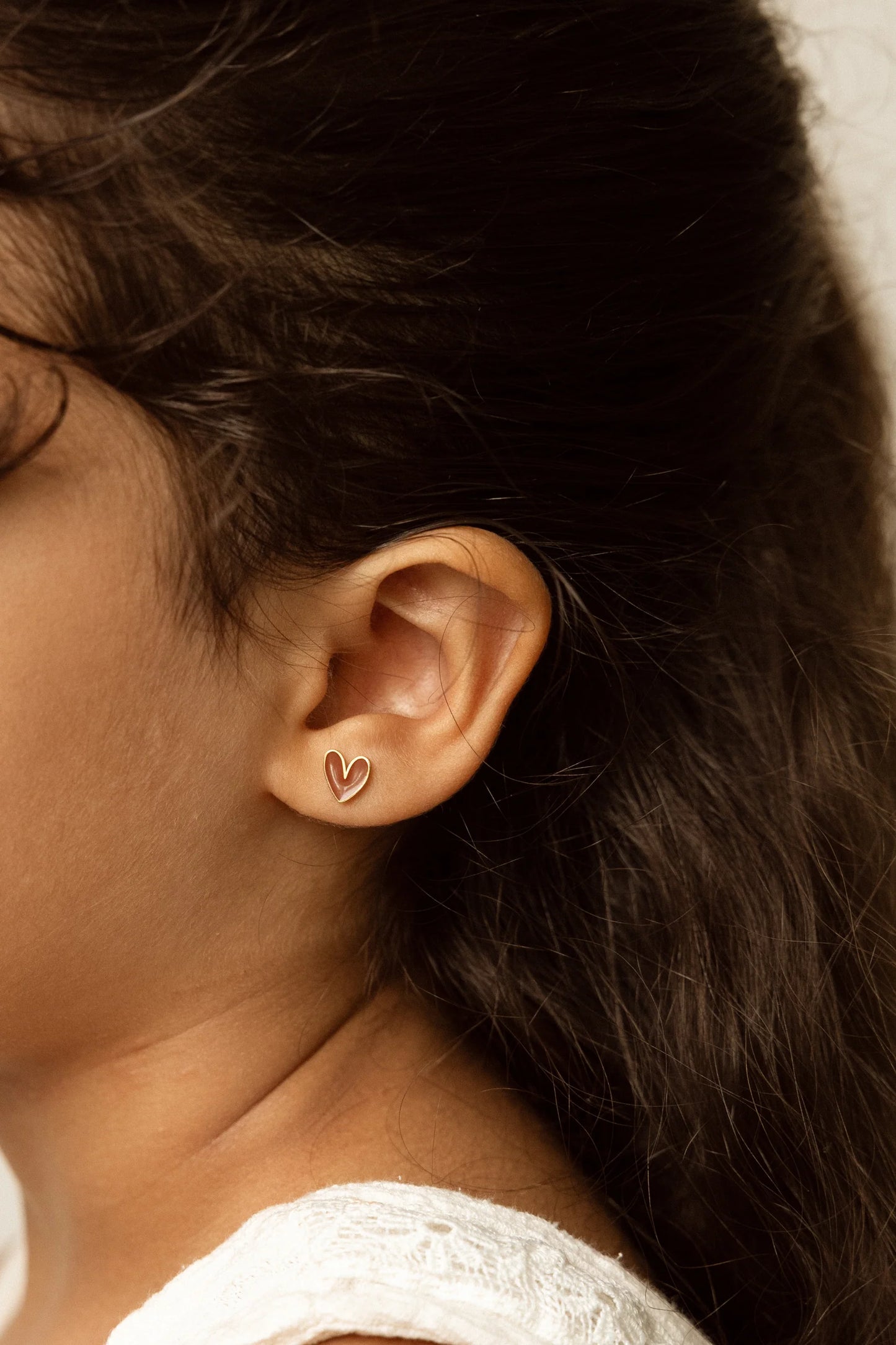 Brincos Studs Earrings - Organic Heart