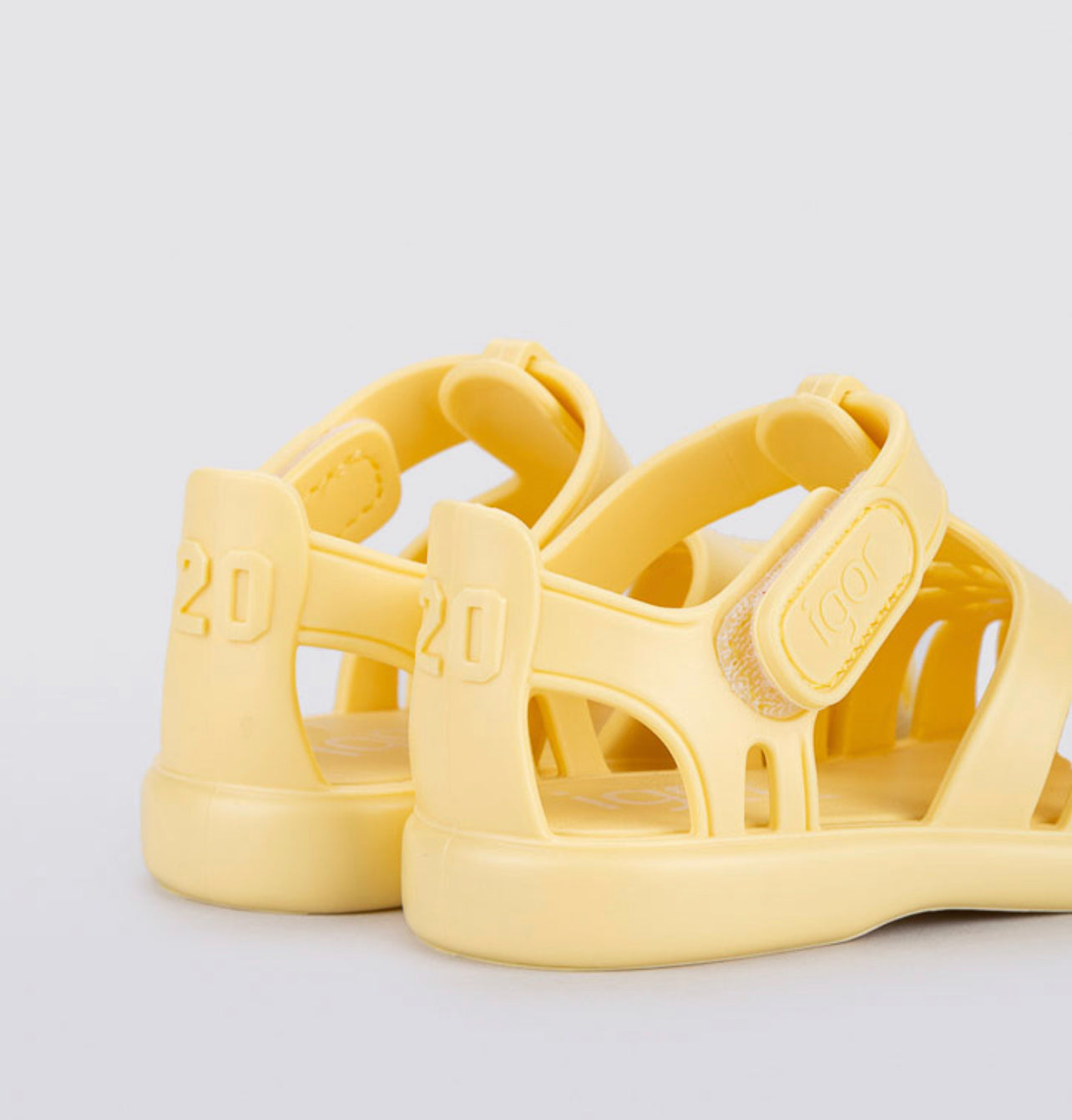 Sandálias Tobby Solid