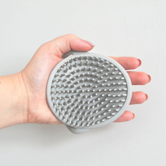 Escova p/ Crosta Láctea - Cinza - Loja Papás & Bebés