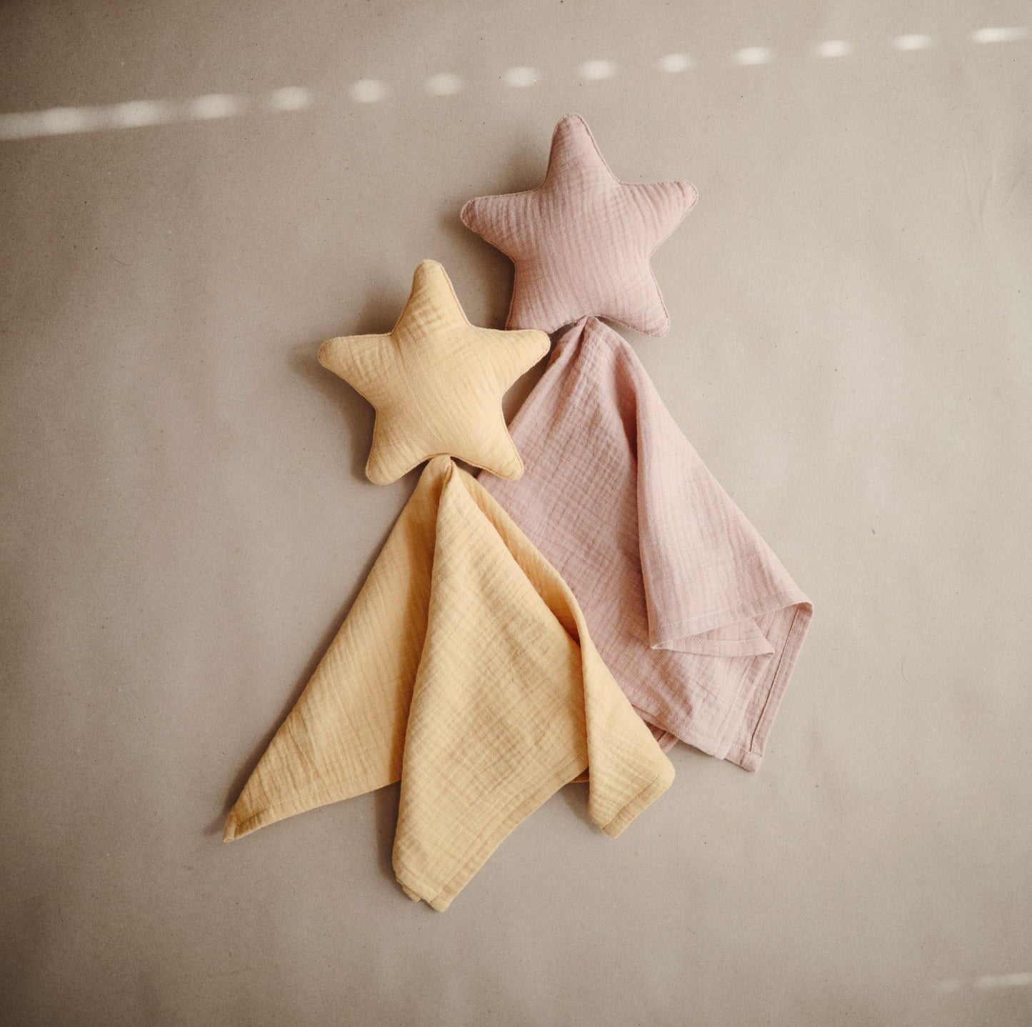 Doudou Lovely Star - Natural - Loja Papás & Bebés