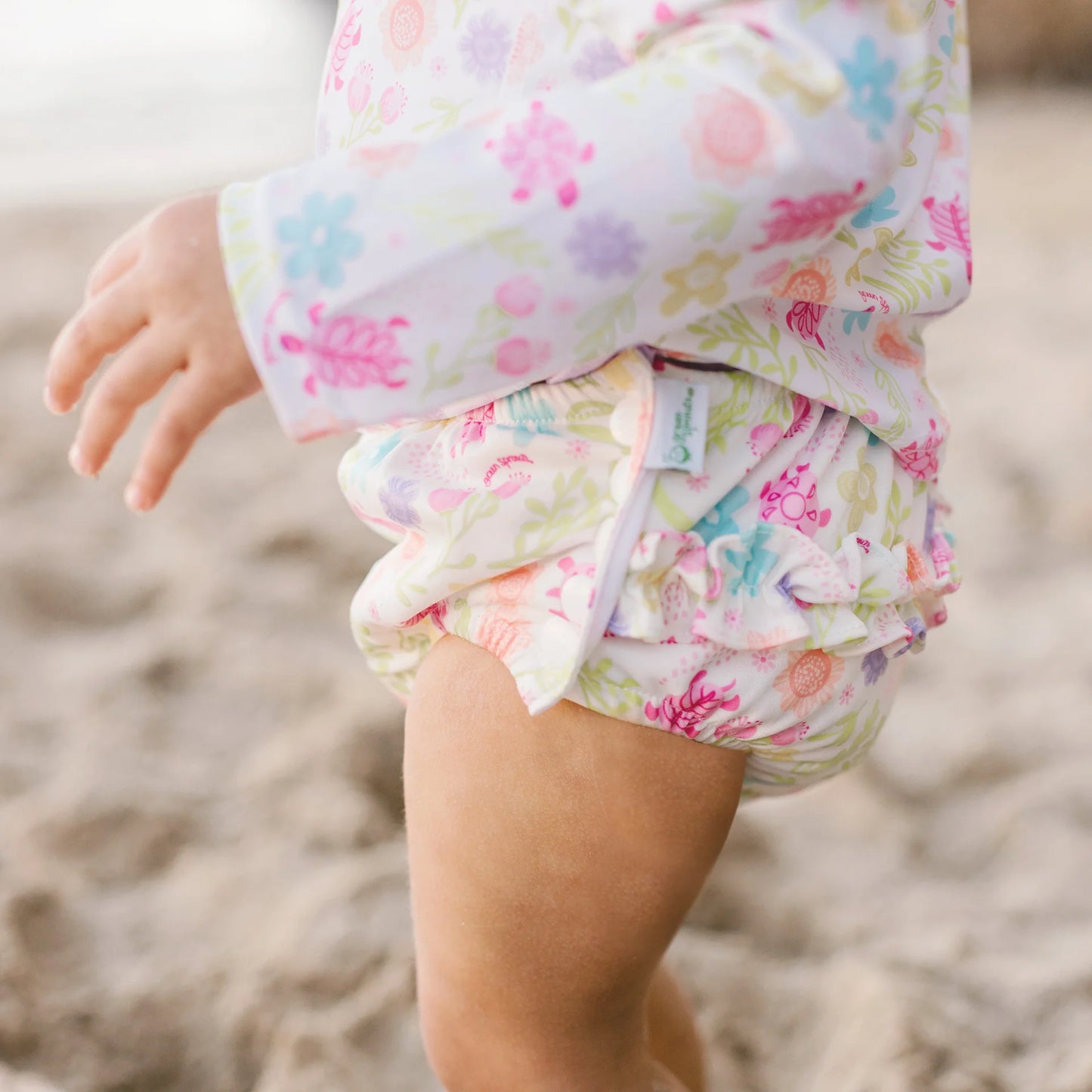 Fralda Reutilizável Para Piscina e Praia c/ Folho - White Turtle Floral