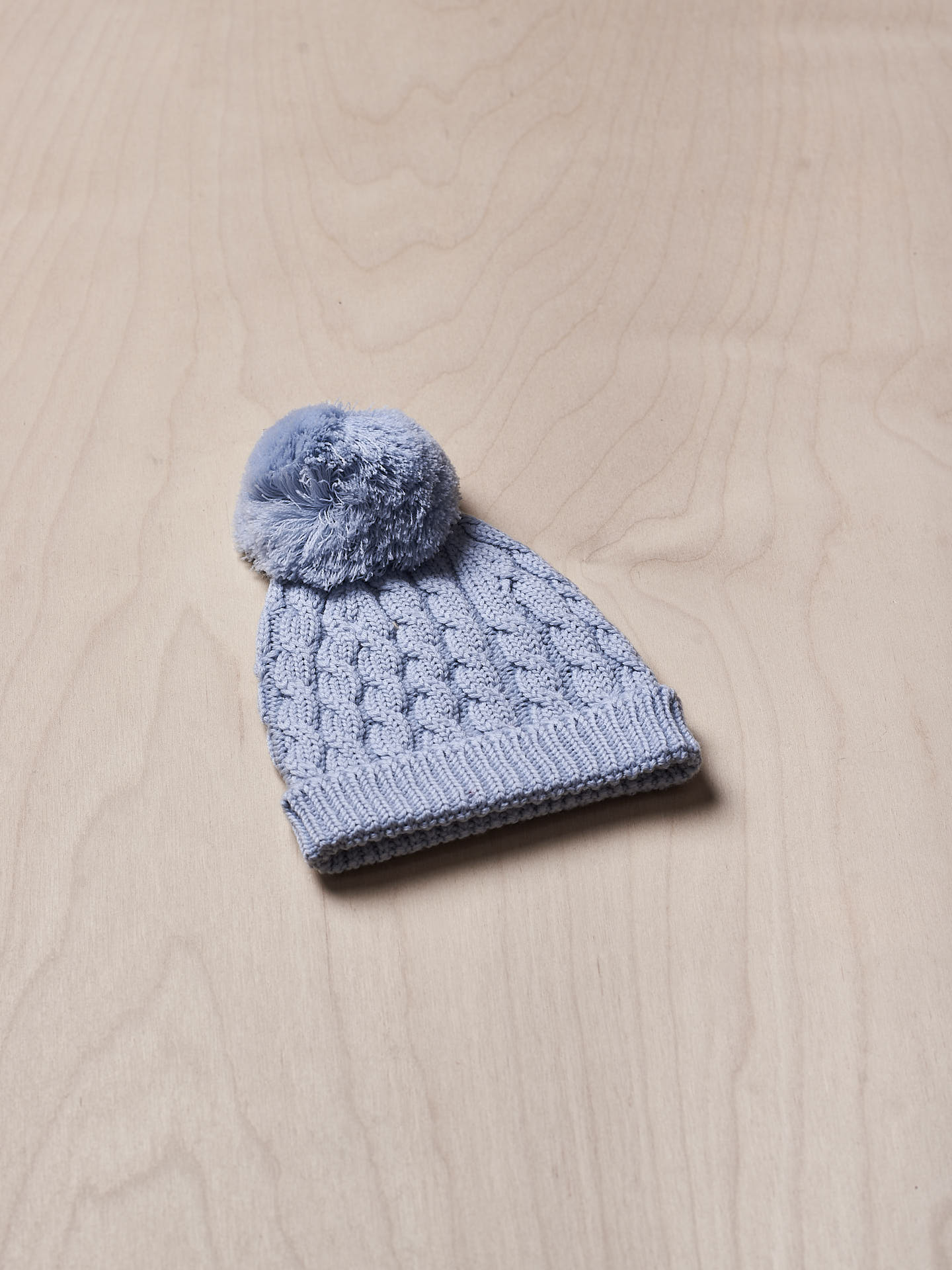 Gorro com pompom tricotado em lã - Azul Bebé