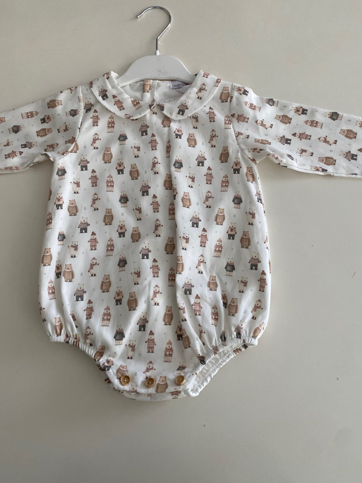 Mighty Love - Fofo Bear