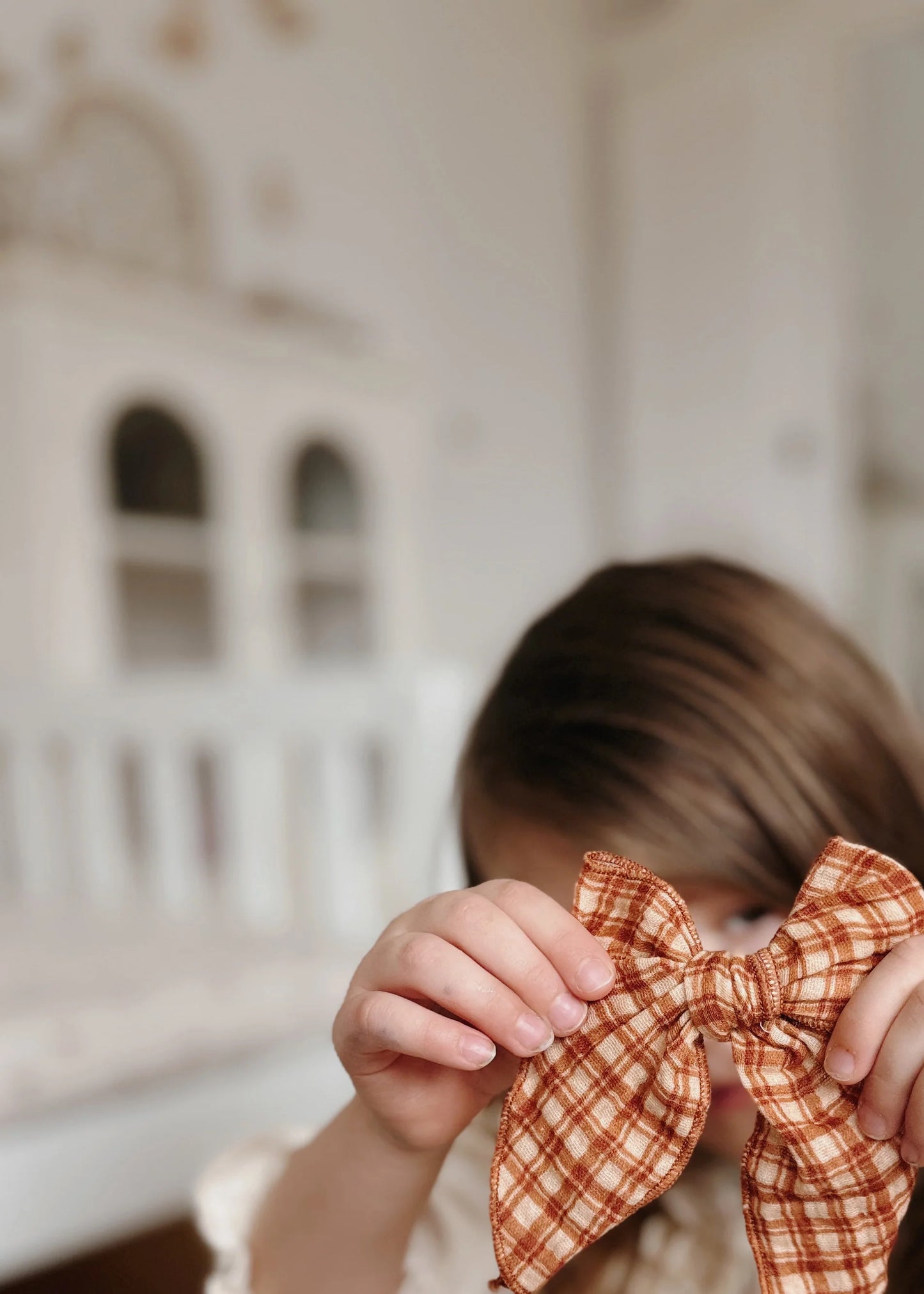 Laço Infantil Honey Plaid para o cabelo | Mrs Ertha