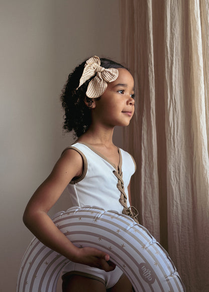 Laço Infantil Toffee Lines para o cabelo | Mrs Ertha