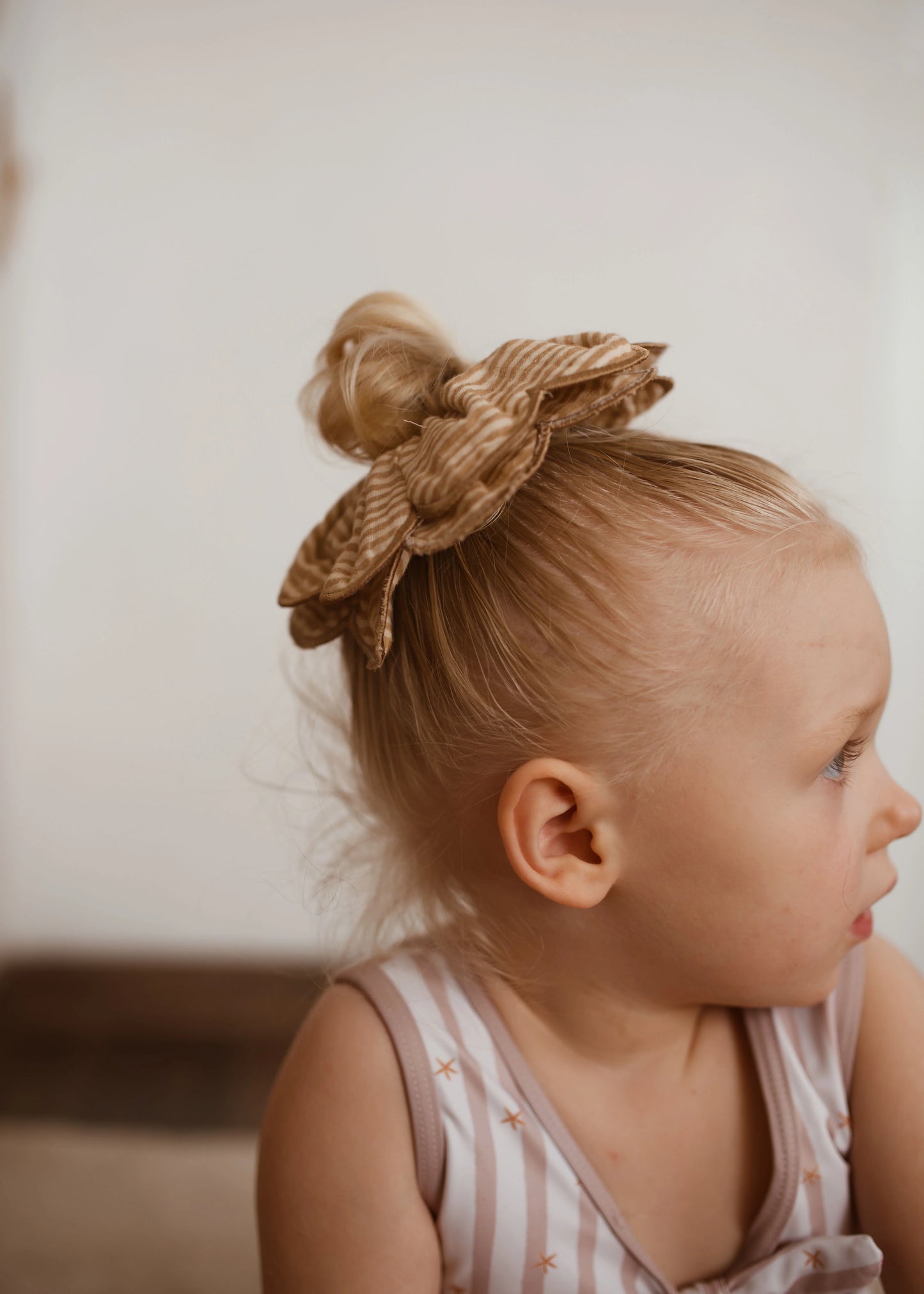 Elástico para Cabelo Scrunchie Toffee Lines | Mrs Ertha