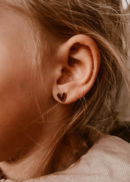 Brincos Studs Earrings - Organic Heart
