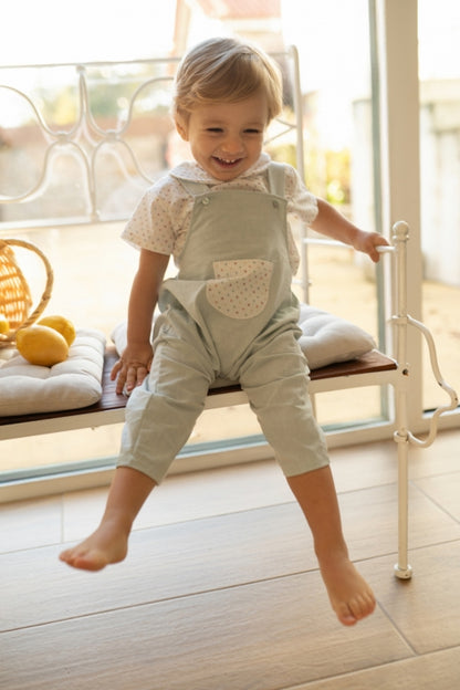 Mighty Love - Conjunto de Jardineira e Blusa em Algodão Sirius